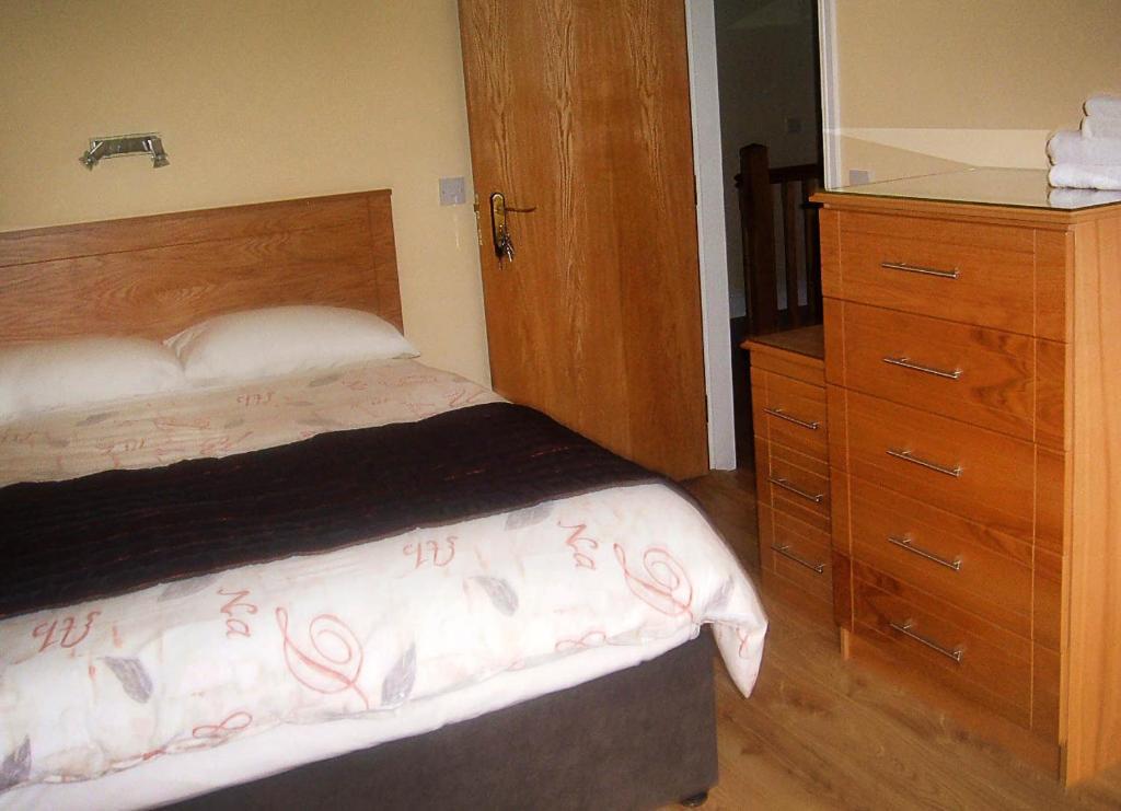 Отель Achill House Корк Номер фото